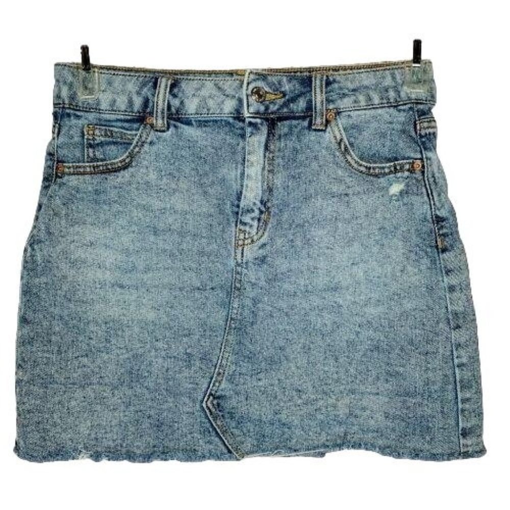 Wild Fable Distressed Denim Skirt Medium Wash Size 6